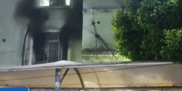 ओडिशा के मेडिकल कॉलेज और अस्पताल में आग लगने से 10 लोगों की मौत